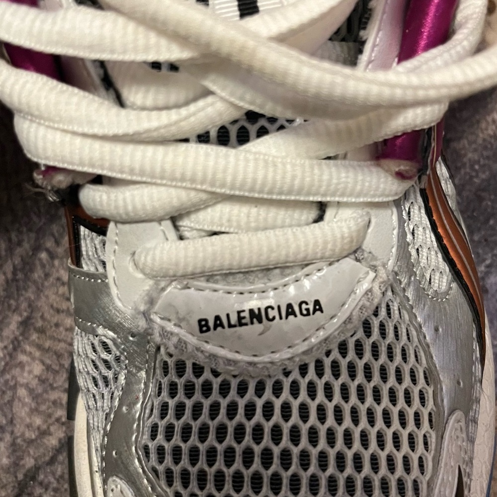 Balenciaga White and Pink Sneakers - Picture 9 of 10